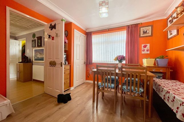 5 Southwold Rise, Scarborough photo 3