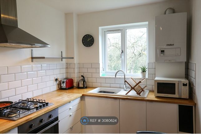 Bewley Court Brixton Hill, London photo 4