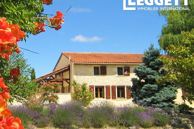 Thumbnail Villa for sale in Chartuzac, Charente-Maritime, Nouvelle-Aquitaine