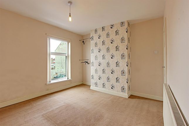 Terraced house to rent in Cross London Street, New Whittington, Chesterfield, Derbyshire