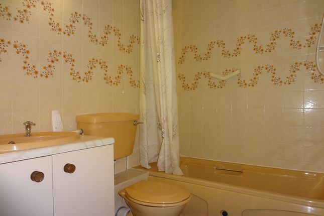 53 Homewater House,, Hulbert Road, Waterlooville photo 5