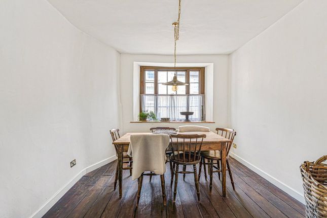 The Dahilias - Option One, 21, West Street, Oxfordshire photo 3