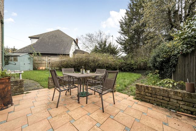 86, Woodyates Road, Lee photo 4