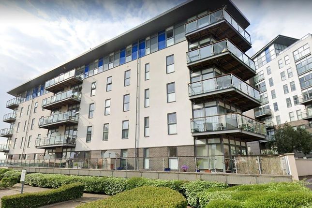 Flat to rent in Bessborough House, Carmichael Avenue, Ingress Park, Greenhithe