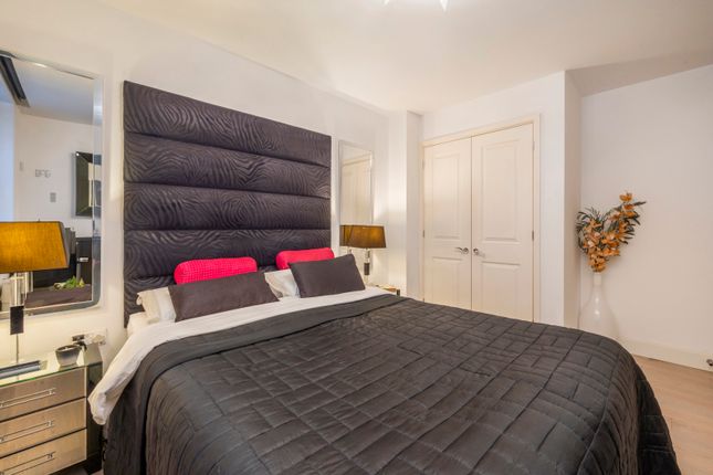 Flat for sale in Huntley Street, Bloomsbury