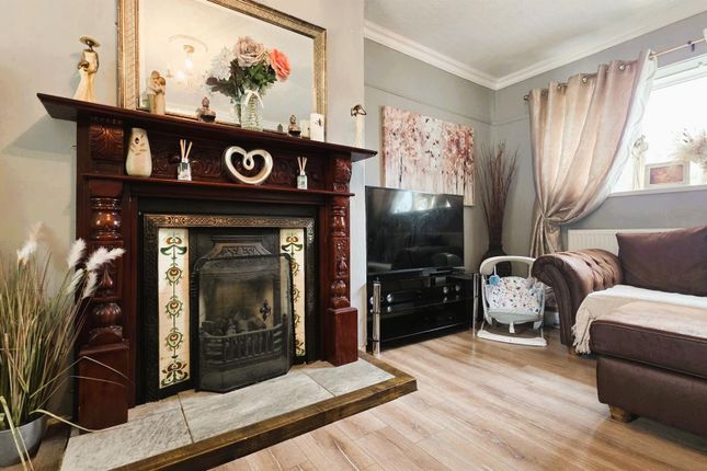 30, School Road, Llanelli photo 4