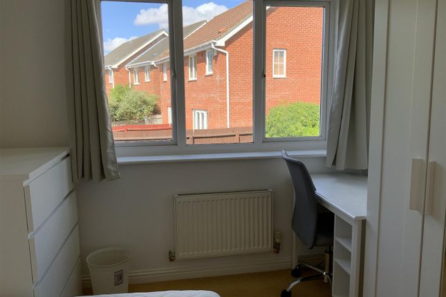 Mavish Close, Norwich photo 4