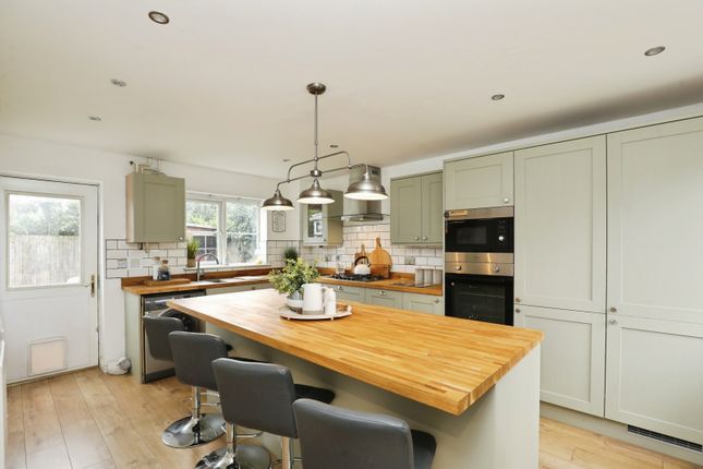 2, Prospect Place, Staffordshire photo 3