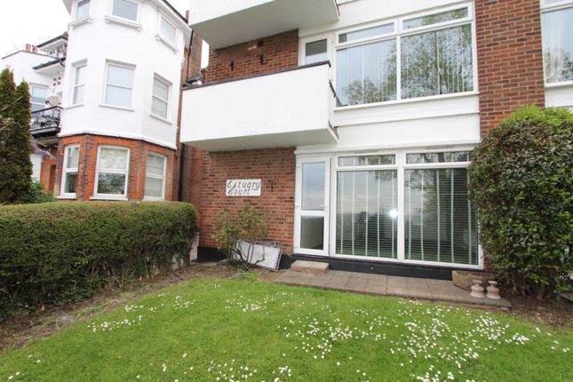 Thumbnail Flat to rent in Grand Parade, Leigh On Sea