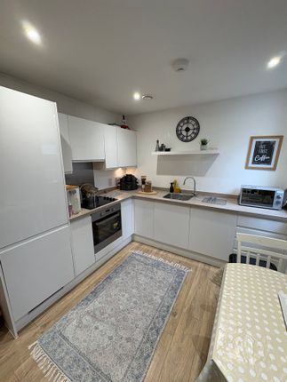 16 Castle House, Desborough Road, High Wycombe photo 2