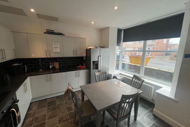 75, Redcar Road, Guisborough photo 4