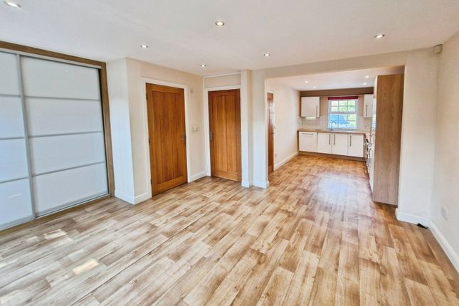 7, Flemingate Court, Beverley photo 4