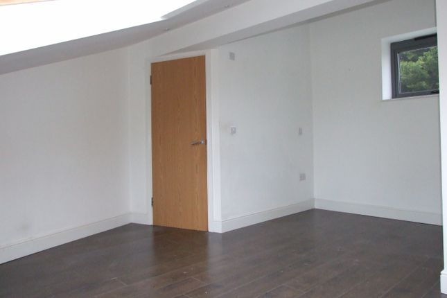 Flat 5, Southend-on-Sea photo 5