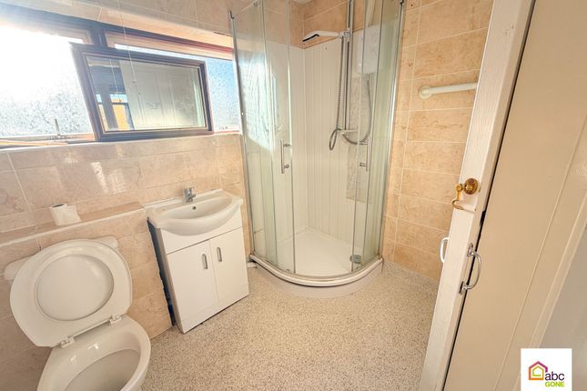 57 Ballards Walk, Basildon photo 3