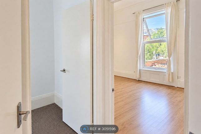 Flat B, St Marys Road, Leamington Spa photo 3