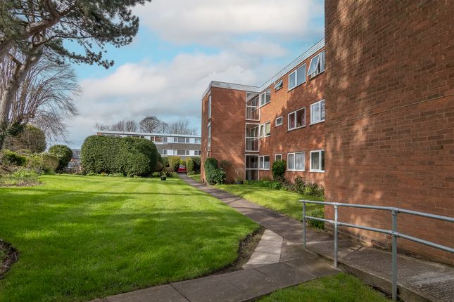 Flat for sale in Moorfield Drive, Sutton Coldfield