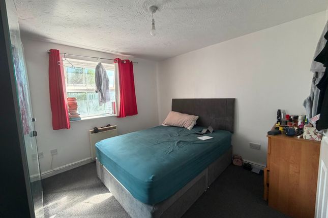 Flat 20 Soper Mews, Harston Drive, Greater London photo 4