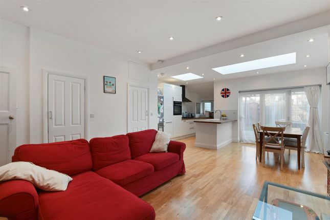 Thumbnail Terraced house for sale in Leigh Gardens, London