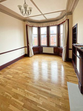 Flat to rent in Thornwood Drive, Glasgow