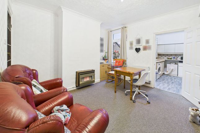 82 Harcourt Street, Nottingham photo 4