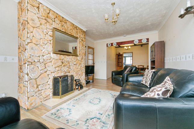16, Ffordd Naddyn, Colwyn Bay photo 3