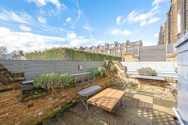 Flat for sale in Chalcot Road, Primrose Hill, London