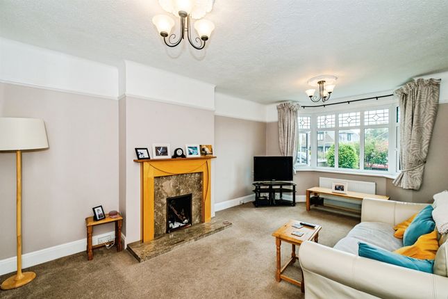 13, Seamill Park Crescent, Worthing photo 3