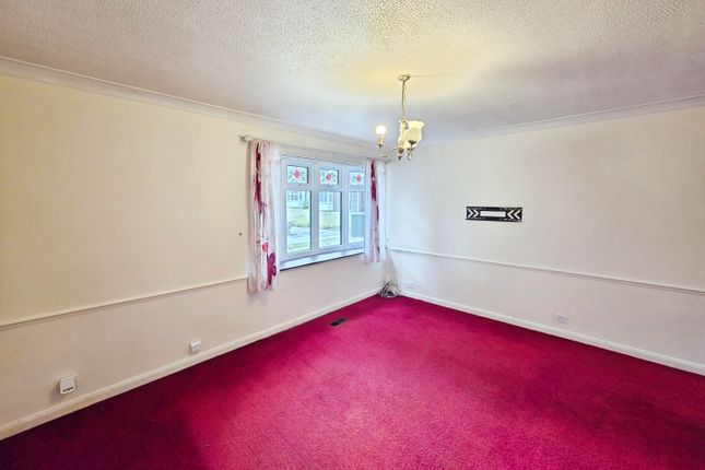 16, Peterborough photo 4