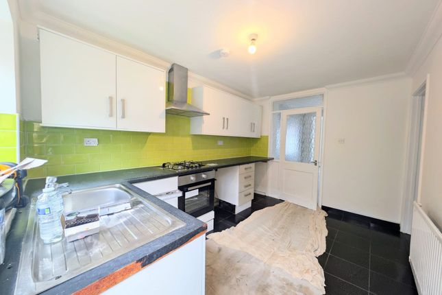 22 Albert Street, Mountain Ash photo 3