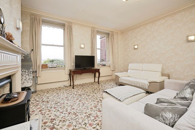 Flat 206/The Metropole,, The Leas, Folkestone photo 4
