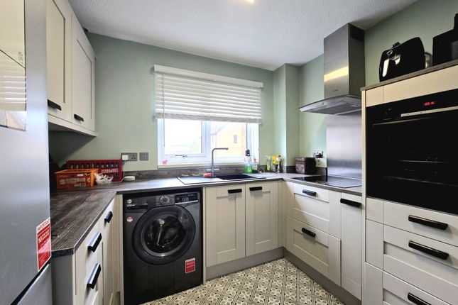 83 St. Michaels Way, Bridgend photo 3