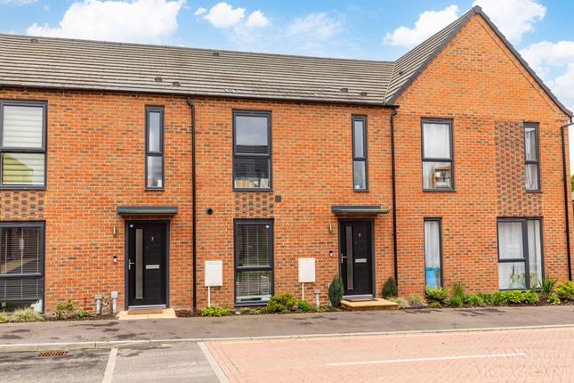 Thumbnail Terraced house for sale in Arnold Place, Copthorne