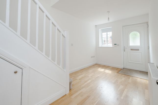 1A, Hampden Road, London photo 2