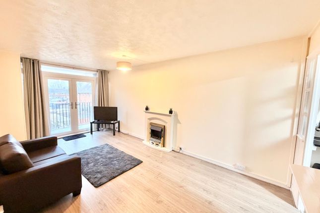 Flat 21, Kensington, Foxwood Grove, Birmingham photo 3