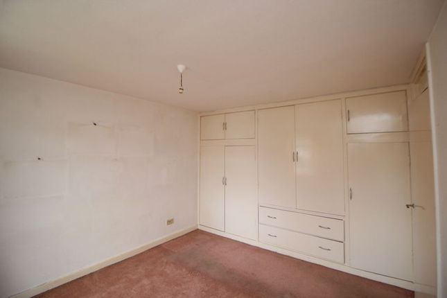 End terrace house for sale in Chapelhill, Kirkcaldy