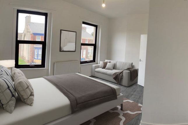 Flat to rent in Chirkdale Street, Liverpool
