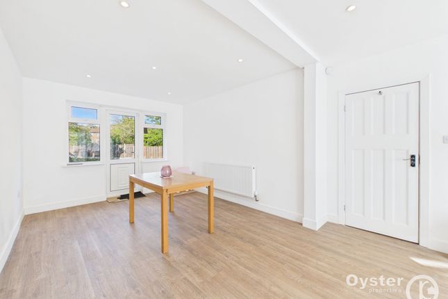 31 Farm Road, Edgware photo 4