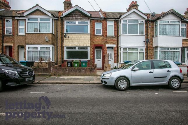 Thumbnail Terraced house to rent in Southsea Avenue, Watford
