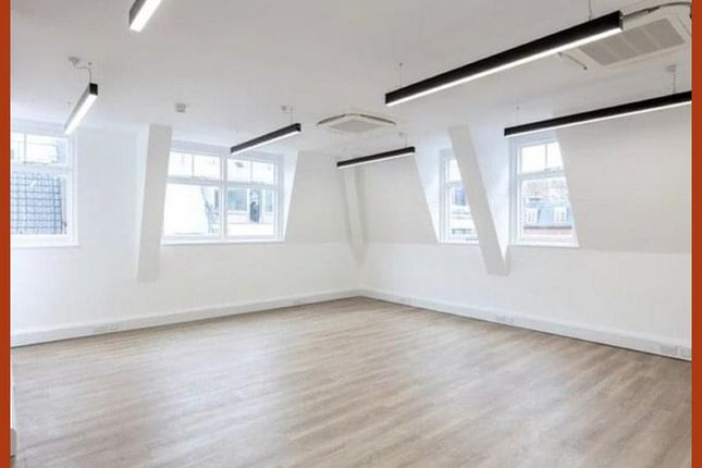 Office to let in W1F