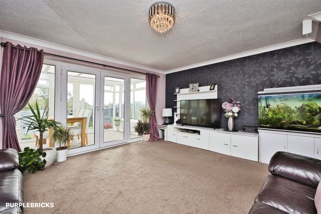 3 Newbury Terrace, Thatcham Park, Yeovil photo 2