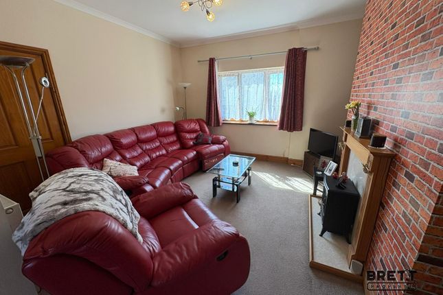 60, Cromwell Road, Milford Haven photo 2