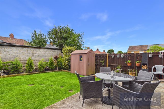 62 Mitchell Gardens, South Shields photo 4