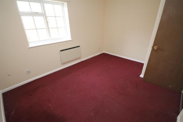 72, Webster Road, Aylesbury photo 5
