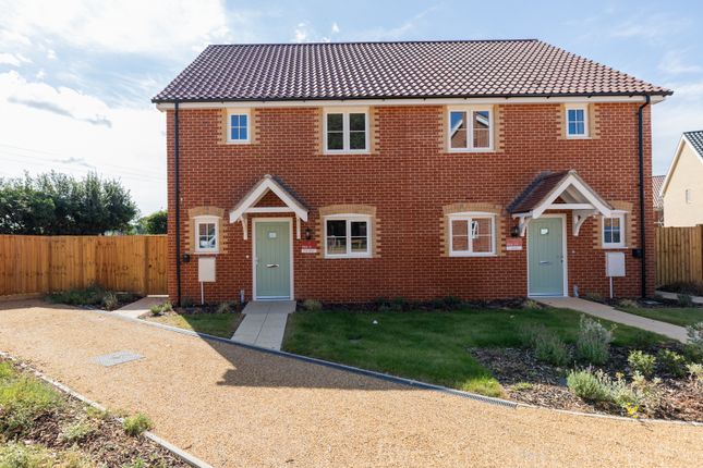 3-bed house on 17, Foster Close, Great Yarmouth, £325,000