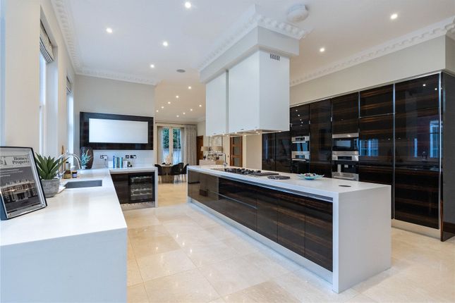 4, Leys Road, Leatherhead photo 4