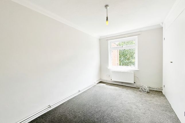 16, Chantry Court, Church Road, Frimley photo 3