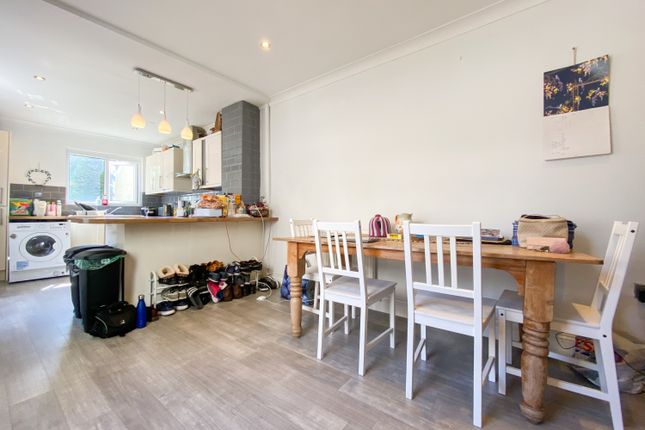 191, Moorland Road(*), Cardiff photo 5