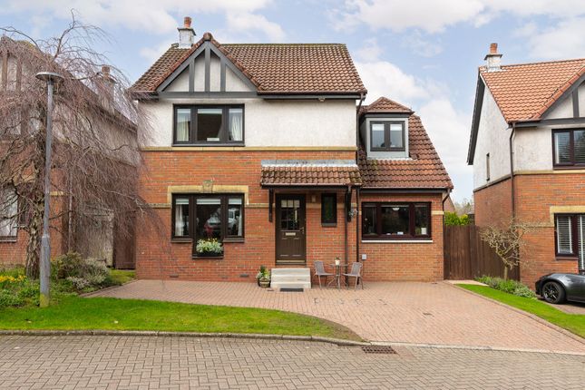 4-bed house on 7 Blair Atholl Gate, Glasgow, £400,000