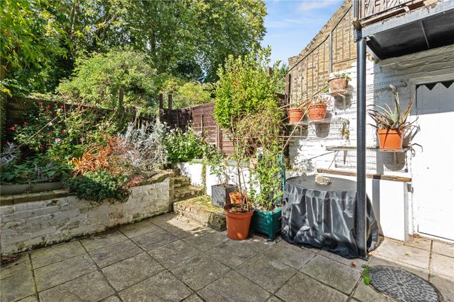 Basement Flat, 153, Petherton Road, London photo 3