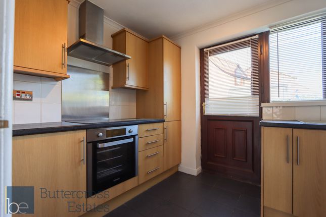 2 Blackthorne Close, Newark photo 5